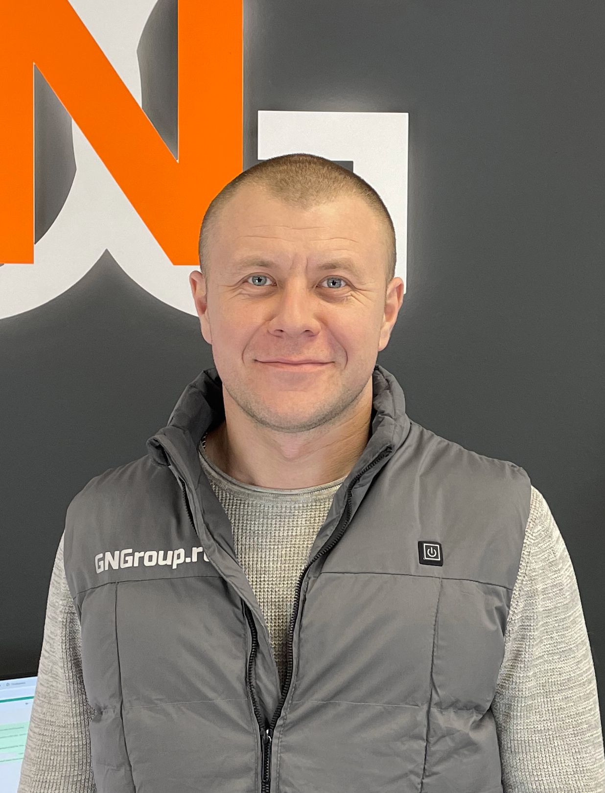 Геннадий Лавриков